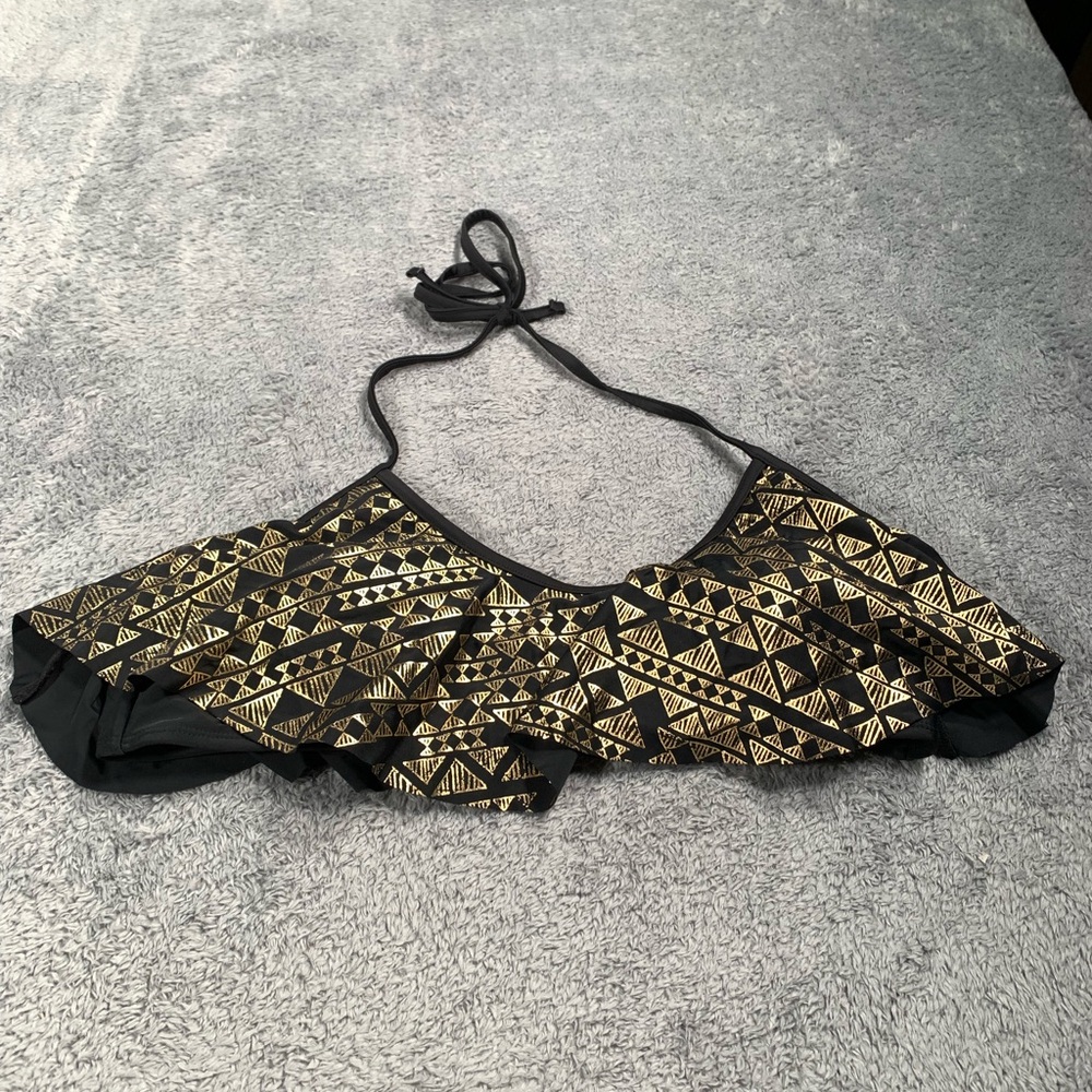 NWT Ninety six degrees Black and Gold Patterned Bikini Top XL MSRP$46